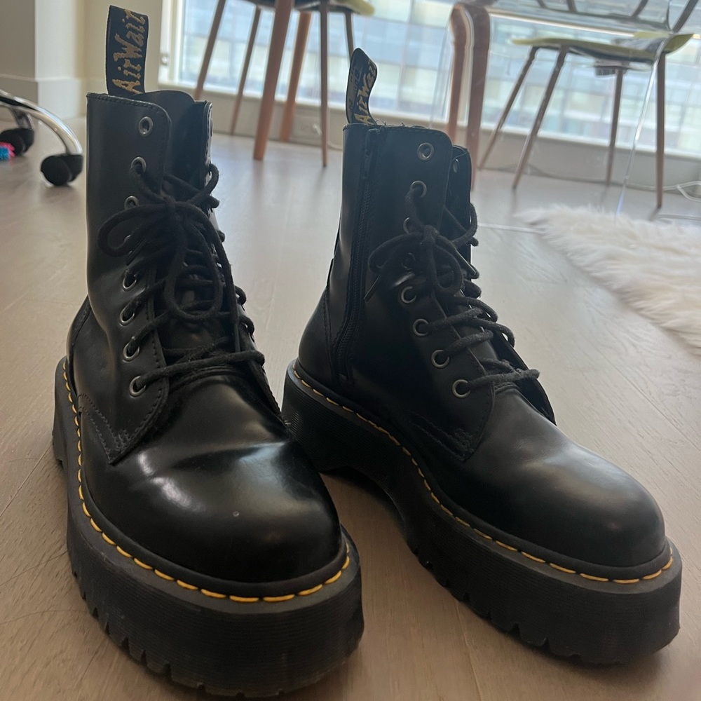 Dr Martens Jadon